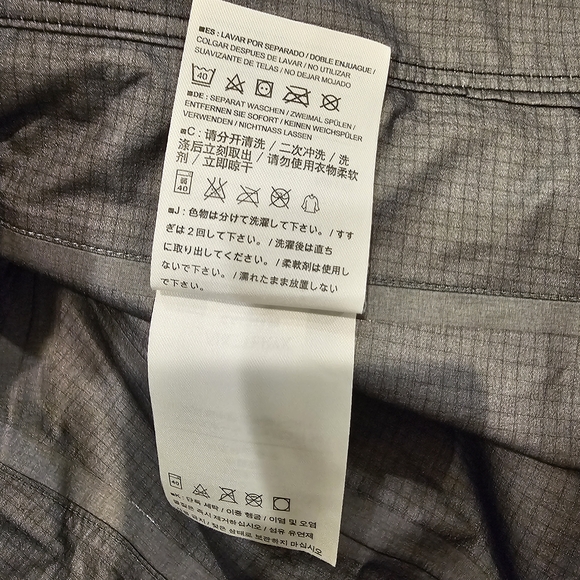 Arc'teryx Men's  Black  Bib Ski Pants - Picture 8 of 11